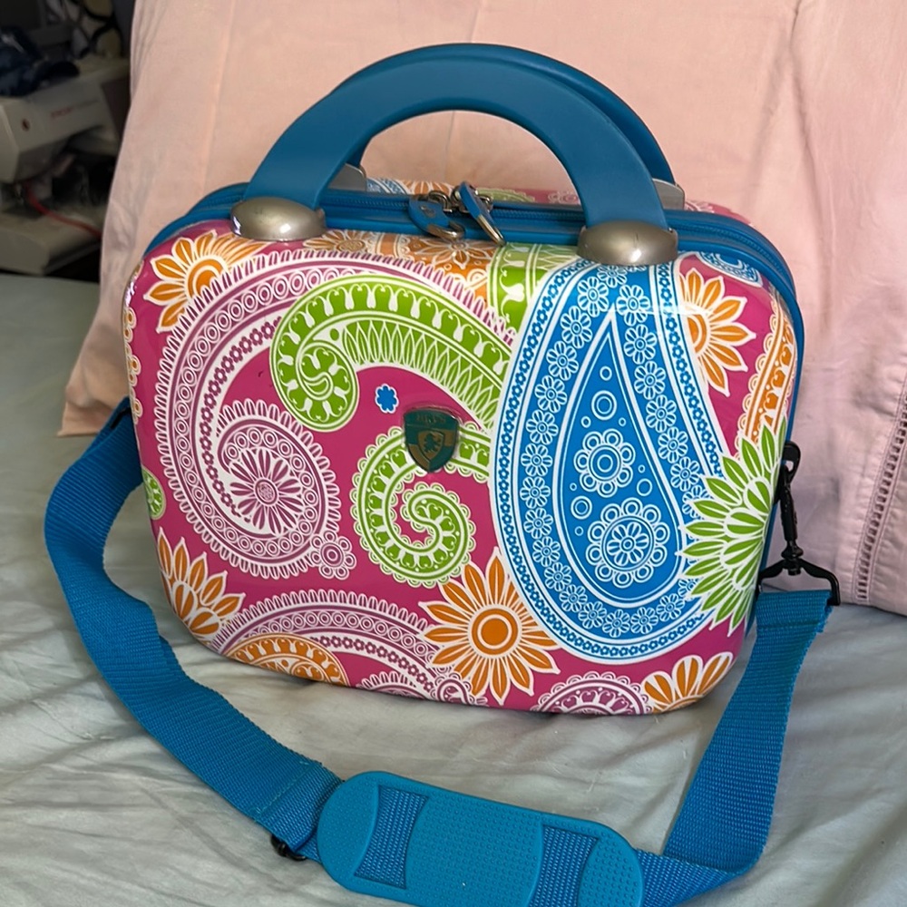 Heys Vibrant Paisley Print Hardshell  Makeup Bag